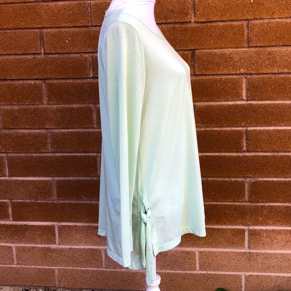 EUC Soft Surroundings Green Tee - Picture 5 of 6